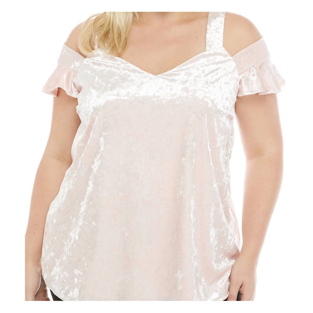 Kaari Blue Womens Light Pink Velvet Cold Shoulder Top Shirt Size Medium